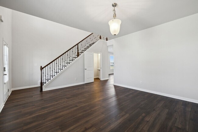 Building Photo - 1222 Westlawn Blvd