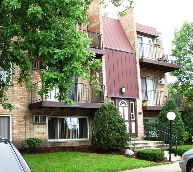 Primary Photo - Oak Terrace