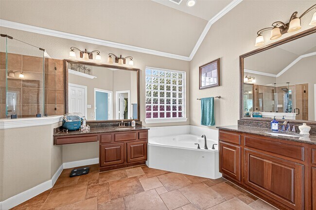 Building Photo - 1206 Coleridge St