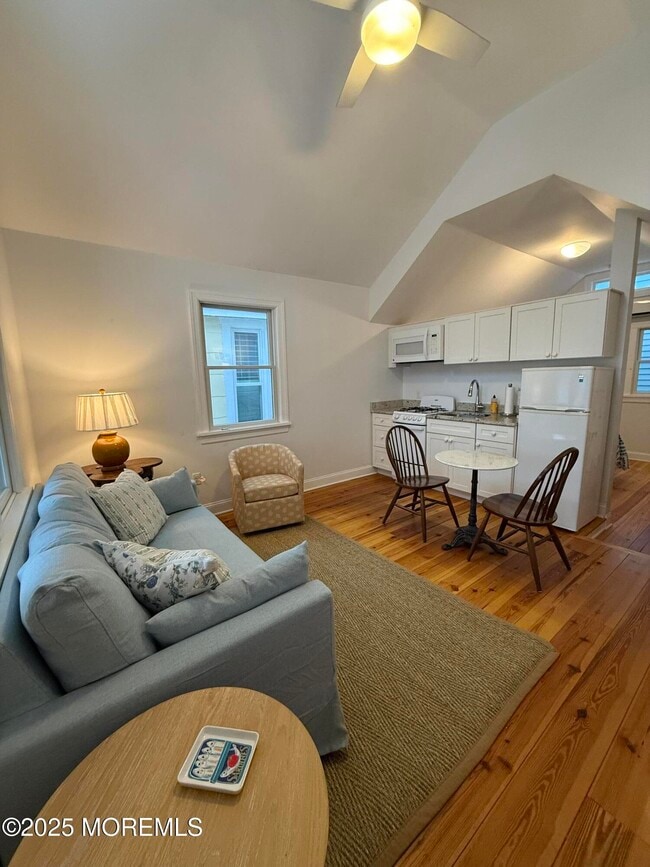 Building Photo - 77 Abbott Ave