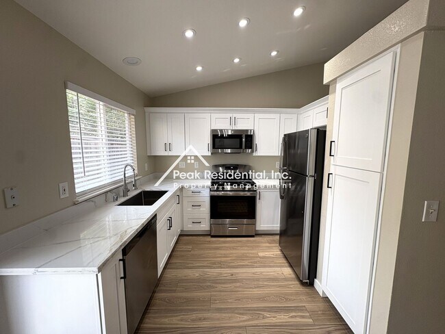Building Photo - 10846 Basie Way