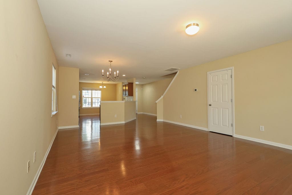 Building Photo - 8843 Thornton Town Pl