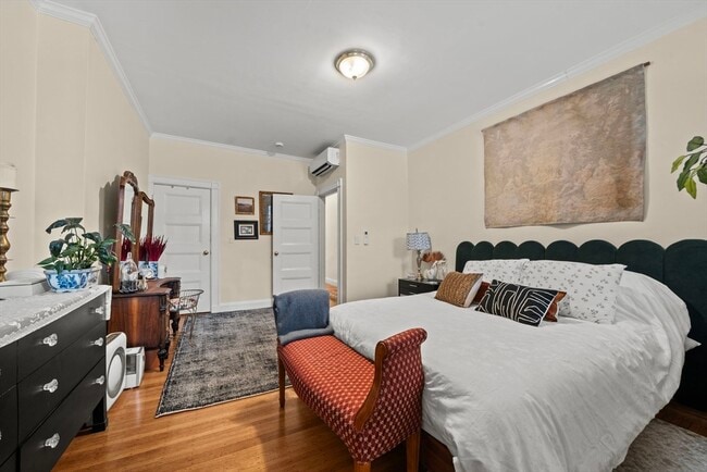 Building Photo - 9 Regent Cir