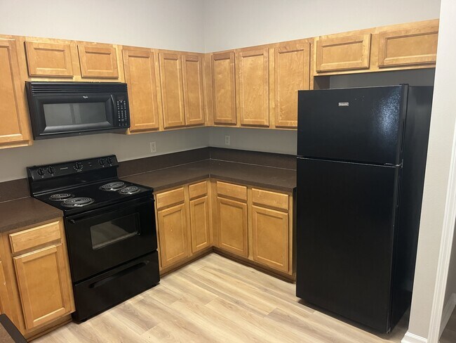 Building Photo - 5101 Playpen Dr