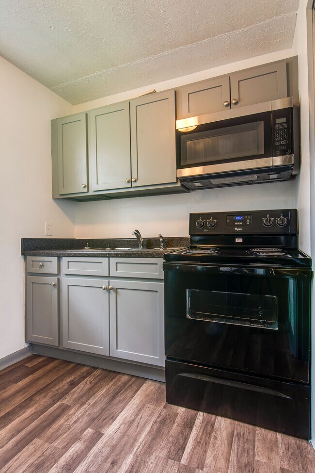 Building Photo - 1732 Dr Db Todd Jr Blvd