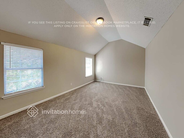 Building Photo - 258 Baywood Way