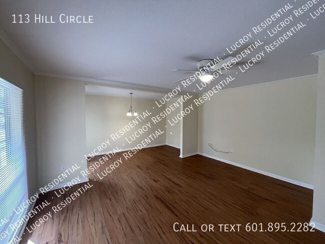 Building Photo - 113 Hill Cir