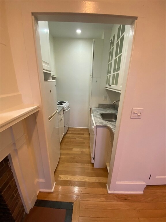 Building Photo - 458 Beacon St