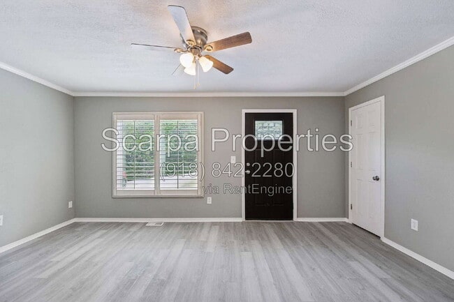 Building Photo - 734 N Walnut Creek Dr