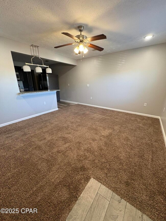 Building Photo - 824 E 25th St