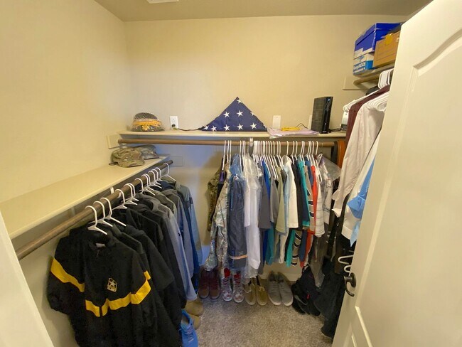 Building Photo - East El Paso 3 bed Refrig A/C w/ Gorgeous ...