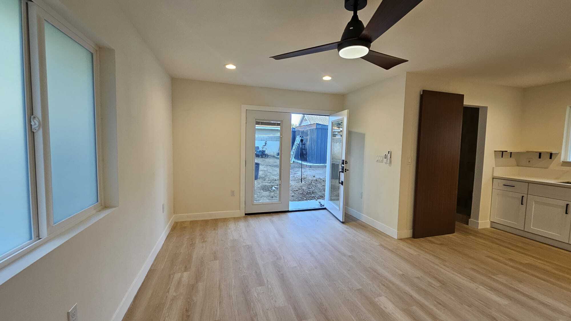 Building Photo - 3046 Miguel St