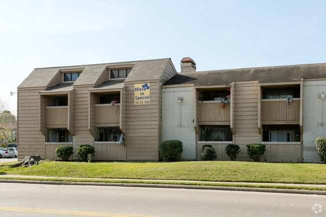 Building Photo - Santa Barbara Apartments