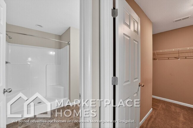 Building Photo - 1129 Cloud View Dr
