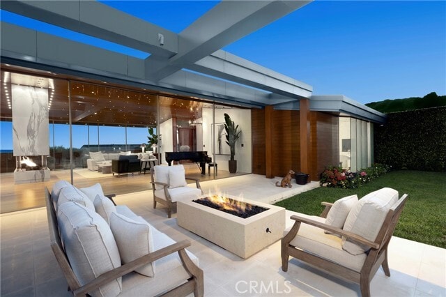 Building Photo - 2538 Monaco Dr