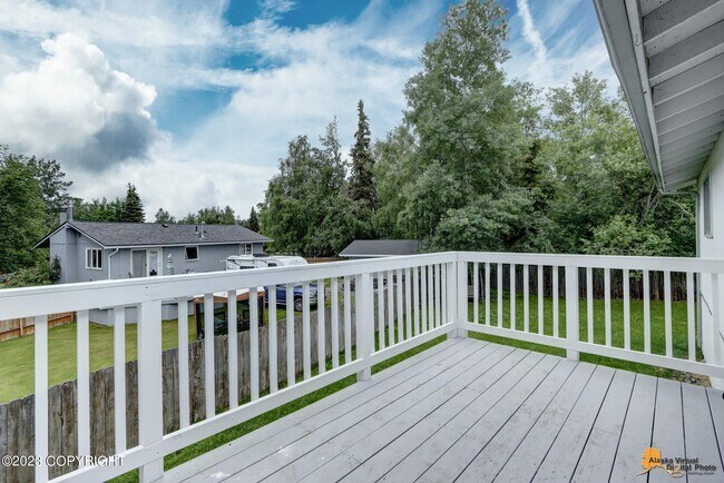 Building Photo - 9816 St Lawrence Cir