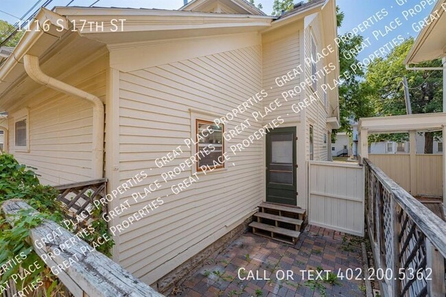 Building Photo - 1116 S 17th St