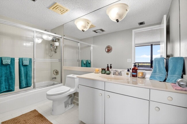 Building Photo - 4100 N Ocean Dr