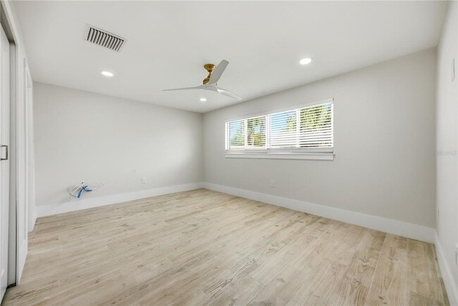 Building Photo - 1301 62nd Terrace S