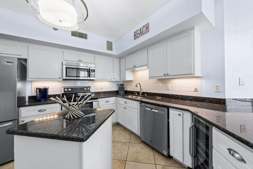 Building Photo - 24800 Perdido Beach Blvd