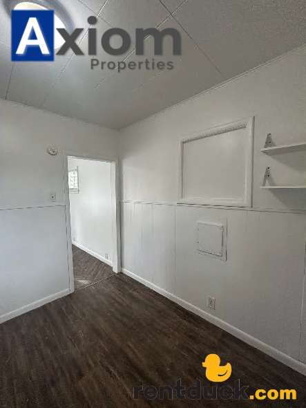 Building Photo - 217 W Sherman-