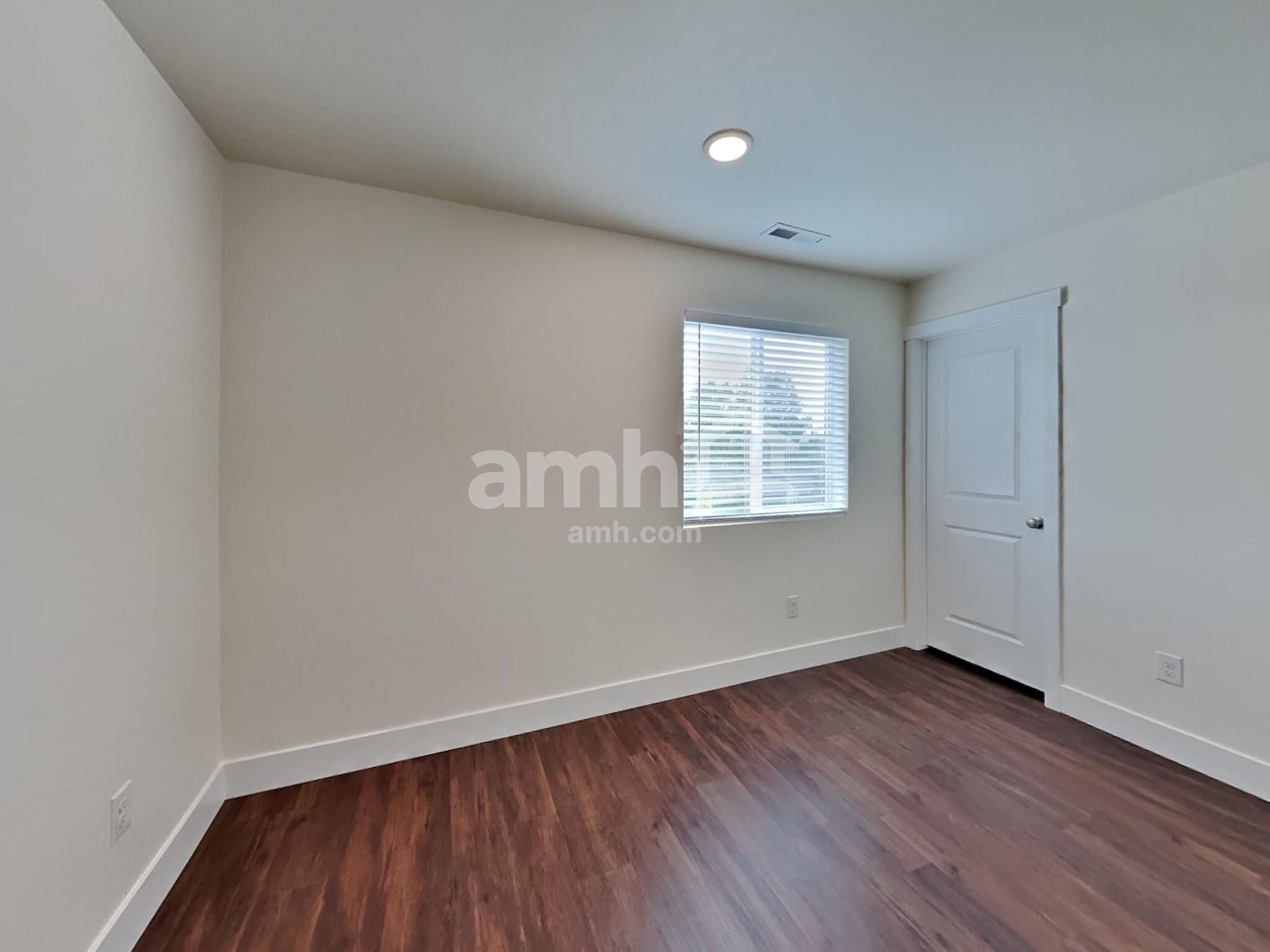 Building Photo - 1462 N Alderleaf Rd