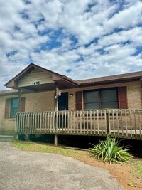 Building Photo - Fully Updated Duplex in Blacksburg