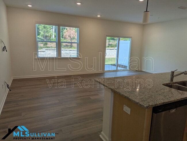 Building Photo - 173 Cabernet Dr