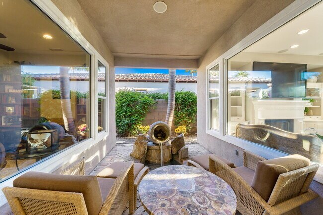 Building Photo - 60602 Juniper Ln