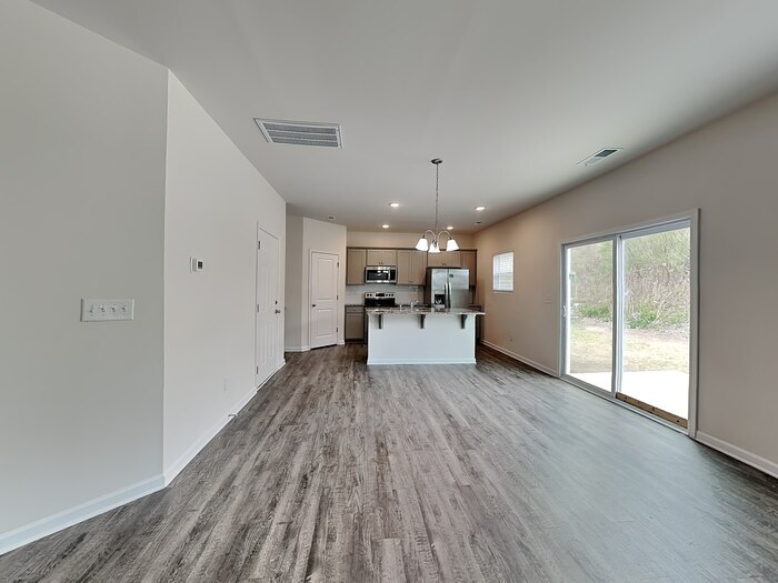 Building Photo - 737 Point Andrews Dr SW