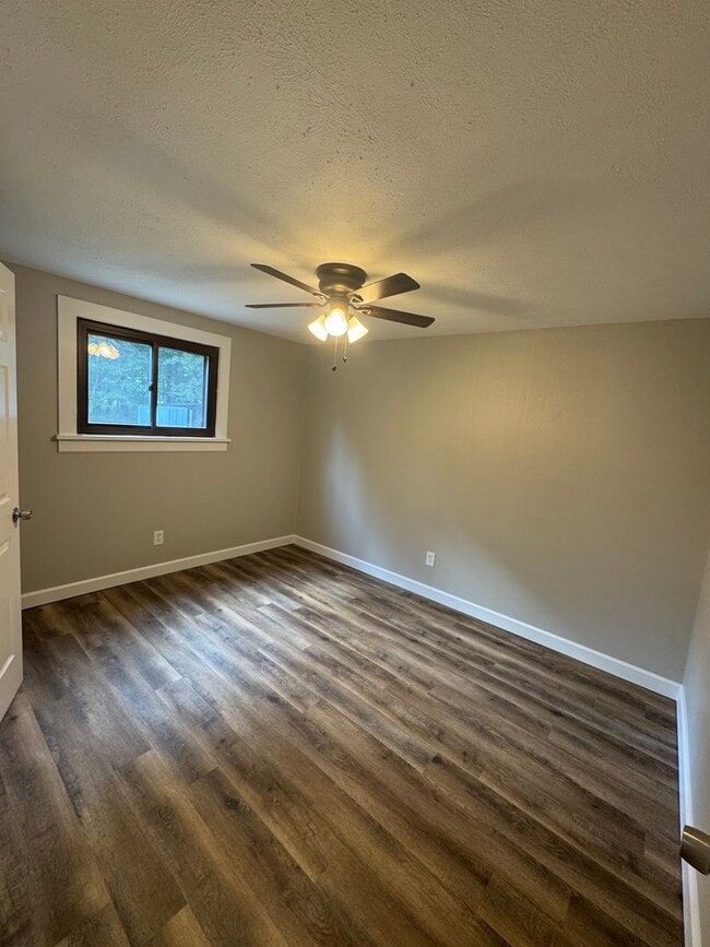 Building Photo - Complete Remodel - Beautiful 4 Bedroom Hou...