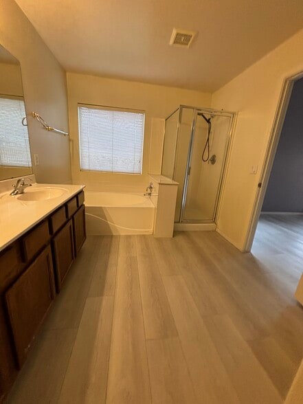 Bathroom in primary bedroom - 3464 S Moccasin Trl