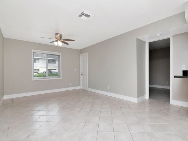 Building Photo - Ground Floor 2 Bedroom 2 Bath - Gated Comm...