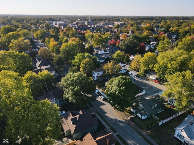 Building Photo - 1383 Cherry St