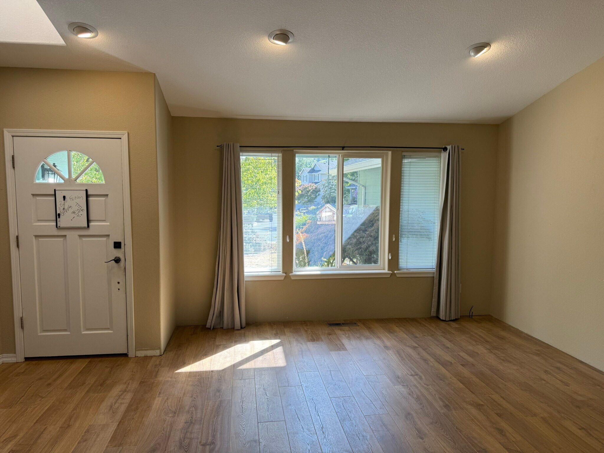 Building Photo - 2043 NW Sarum Cir