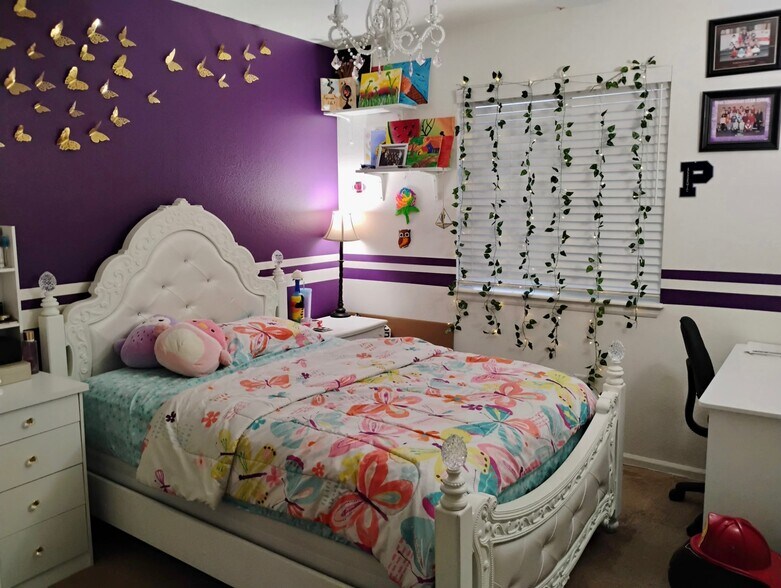 bedroom 2 - 325 Stone Creek Dr