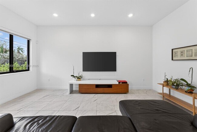 Building Photo - 8267 SW 120th Ter