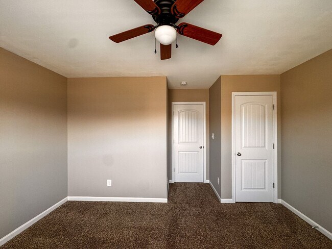 Building Photo - Beautiful 4 Bed 3.5 Bath Home in Jack Britt School District