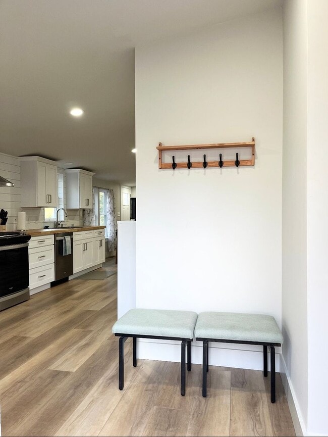 Building Photo - 48 S Hoernerstown Rd