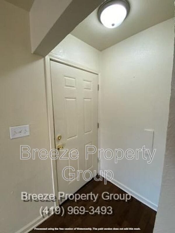 Building Photo - 1531 Freedom St