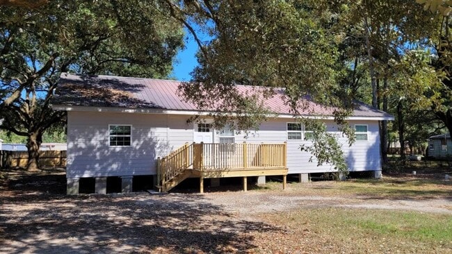 Building Photo - 33200 Walker Rd N