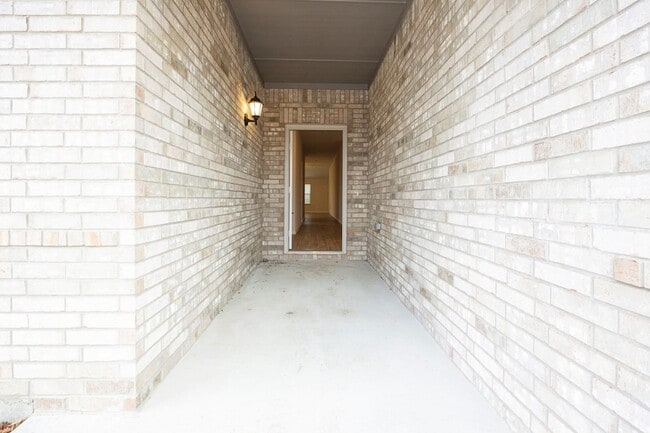 Building Photo - 105 Corcovado Ave