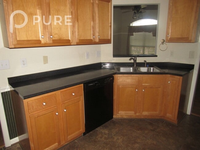 Building Photo - 266 Rocky Ridge Dr
