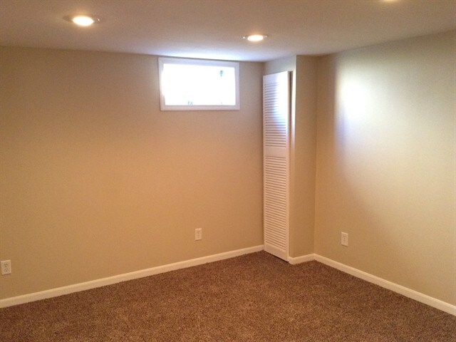 Building Photo - 7252 Aplin Dr