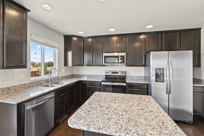 Building Photo - 9432 Beryl Dr