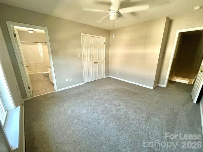 Building Photo - 16854 Bridgeton Ln