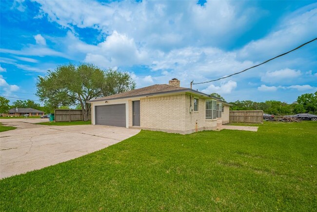 Building Photo - 11235 FM1764
