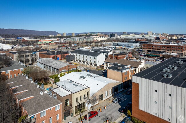 Aerial Photo - 1611 Williams St