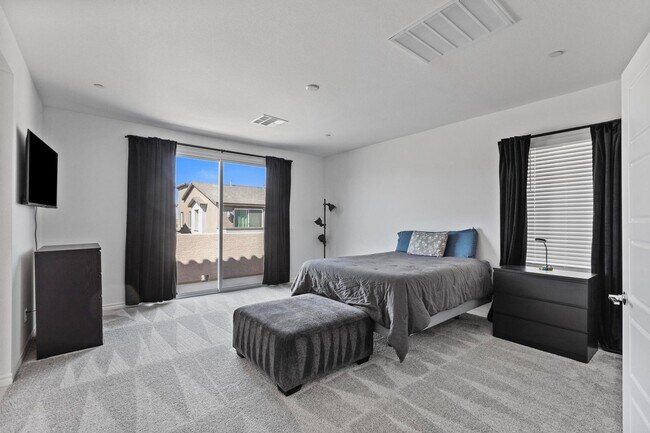Building Photo - Desirable Inspirada Next-Gen Home! 4 Bedro...