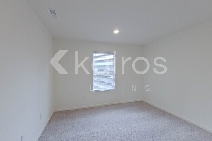 Building Photo - 80 Stodmire Ct